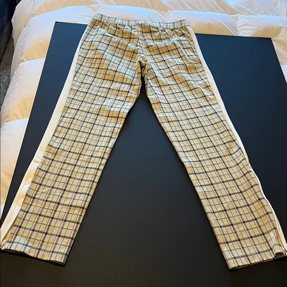 Tory Burch Tory Sport plaid Golf pants, yellow, size 4. NWOT - Picture 11 of 16